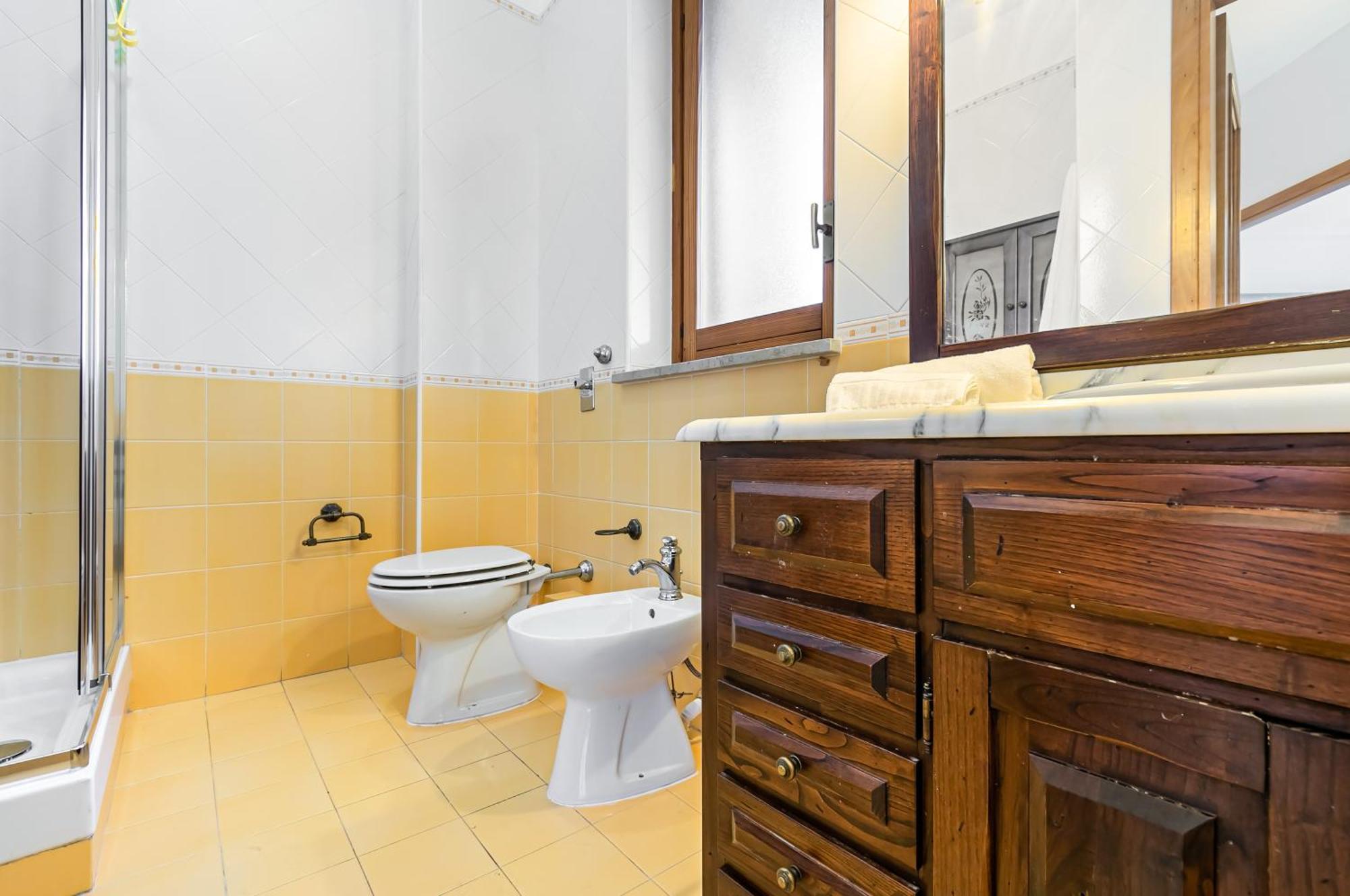 Palazzo Reale & Piazza Indipendenza Roomy Flat Palermo Exterior foto
